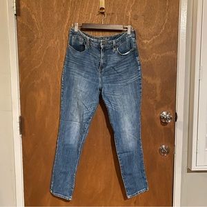 Medium Wash Straight Leg Ankle Length Jeans
